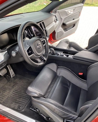 Volvo V60 cena 149999 przebieg: 38000, rok produkcji 2021 z Pobiedziska małe 121